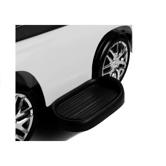 Eleganckie opakowanie jeździka Mercedes GLE 63 idealne na prezent