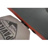 Materac turystyczny Bestway 67703 z widocznym zaworem pompowania