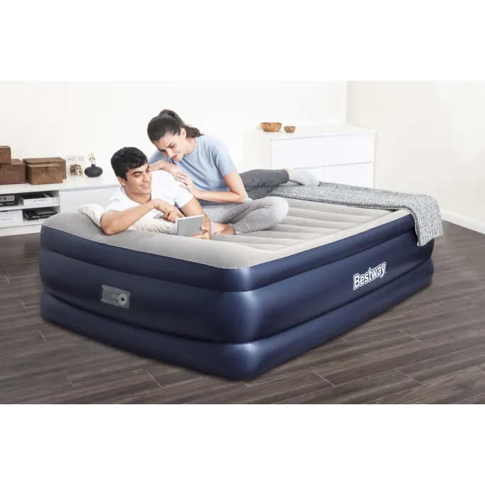 Materac Bestway 67690 przygotowany do użycia w sypialni lub namiocie