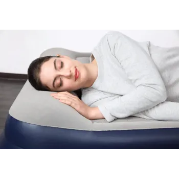 Praktyczny dmuchany materac Bestway 67690 jako łóżko gościnne