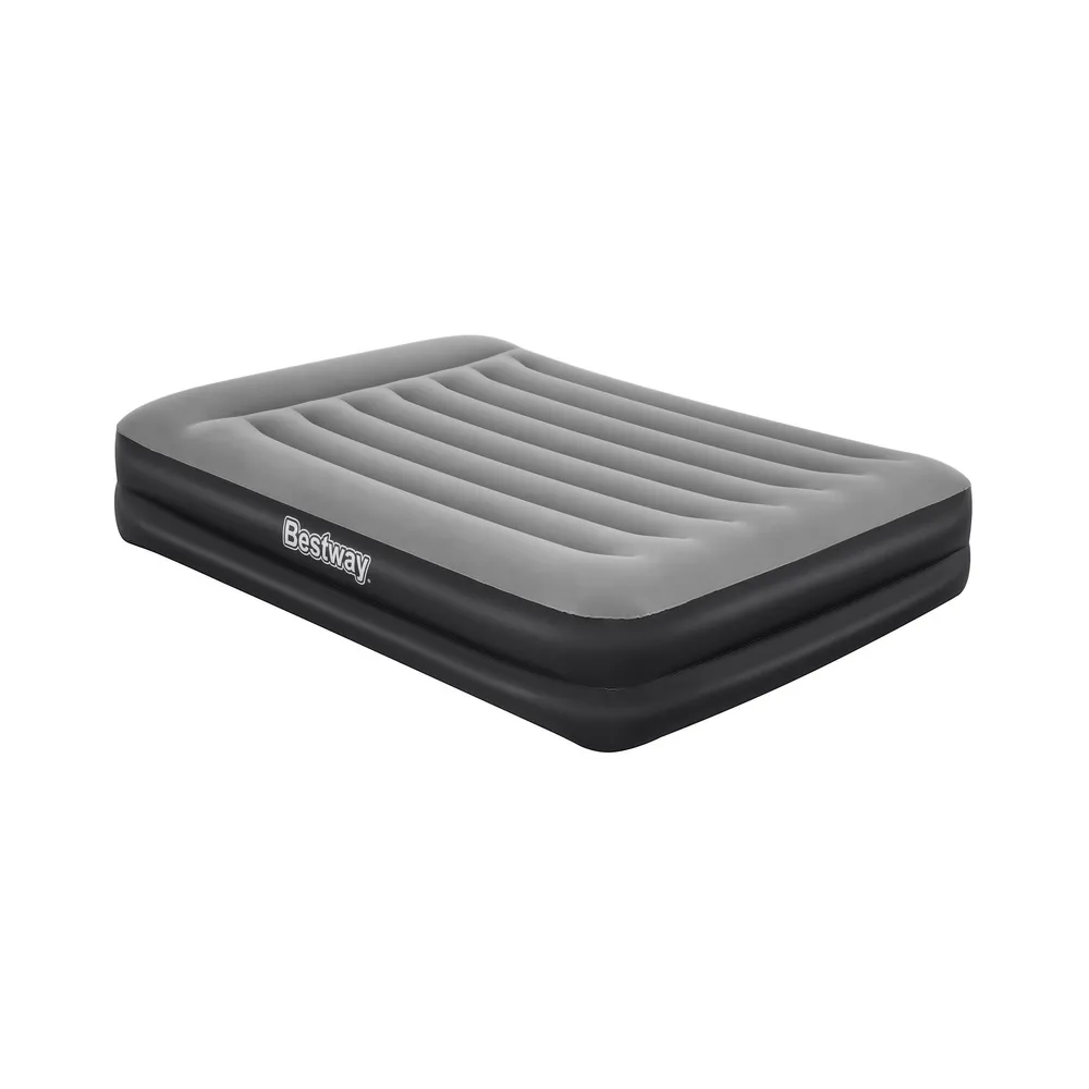 Dwie osoby wypoczywające na materacu Bestway 203x152 cm w ogrodzie