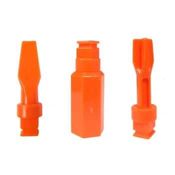 Pudełko zestawu budowlanego z wywrotką, koparką i dźwigiem