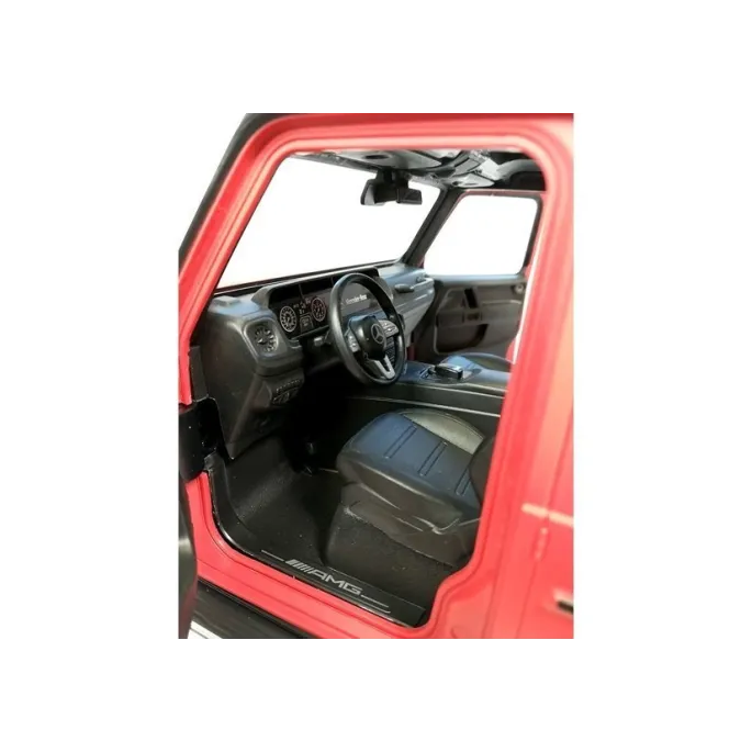 Mercedes G63 Rastar z bagażnikiem otwartym podczas prezentacji modelu