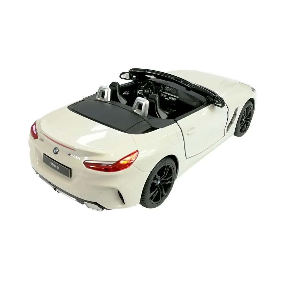 Model BMW Z4 Roadster 1:14 z otwartymi drzwiami na tle jasnej powierzchni