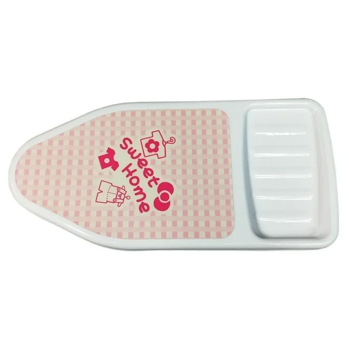 Zestaw z realistycznym żelazkiem dla dzieci na baterie z dźwiękami