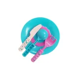 Różnorodne desery i ciasteczka z akcesoriami do kreatywnej zabawy