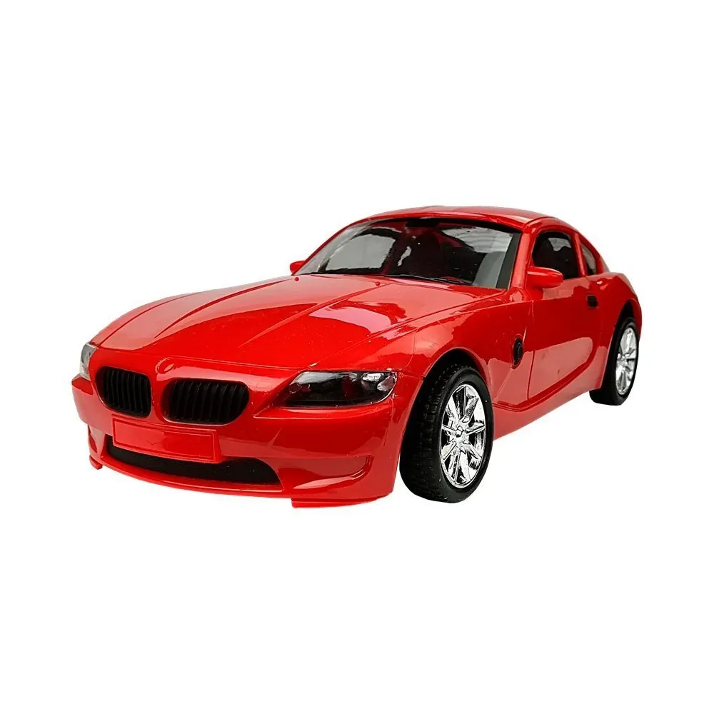 Dynamiczne auto terenowe z lawetą i czerwonym autem osobowym