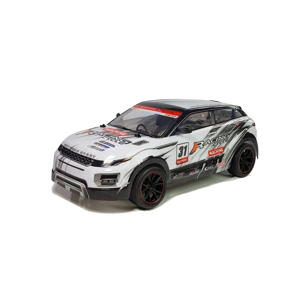 Zbliżenie na sportową karoserię auta z realistycznymi naklejkami