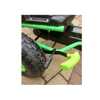 Ręczny hamulec w gokarcie na pompowanych kołach dla dzieci