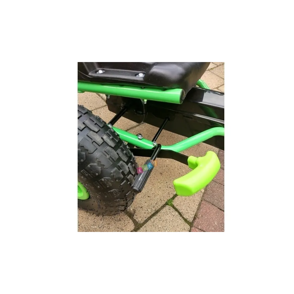 Ręczny hamulec w gokarcie na pompowanych kołach dla dzieci