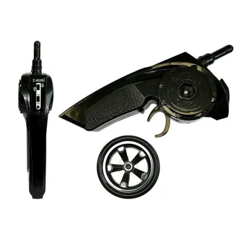 Zbliżenie na szczegóły karoserii sportowego auta RC 43 cm