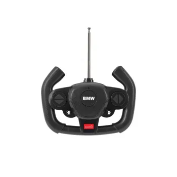 Zbliżenie na detalicznie wykonany model RC BMW i8 biały z licencją BMW