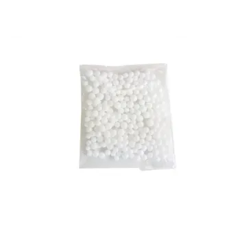 Zestaw odkurzacza z akcesoriami: rury, końcówka i woreczek z kuleczkami