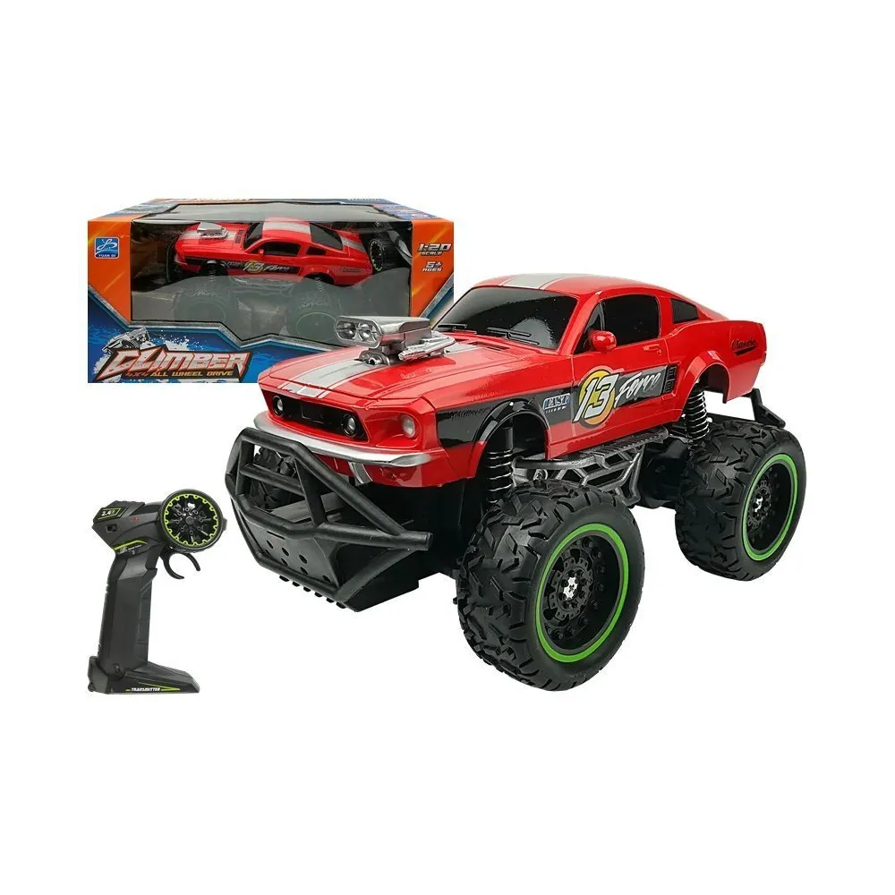 Czerwone auto zdalnie sterowane R/C z wysokimi kołami na tle białym