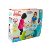 Edukacyjny stolik z ozdobnym tortem i bezpiecznymi materiałami