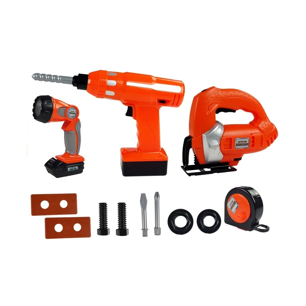 Zbliżenie na dziecięcą wiertarkę z wymiennymi wiertłami na baterie