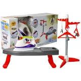 Zestaw żelazko na baterie z deską do prasowania i stojakiem dla dzieci