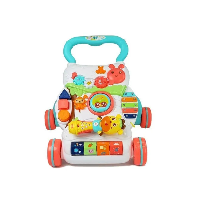 Dziecko korzystające z pchacza edukacyjnego i kolorowego mikrofonu