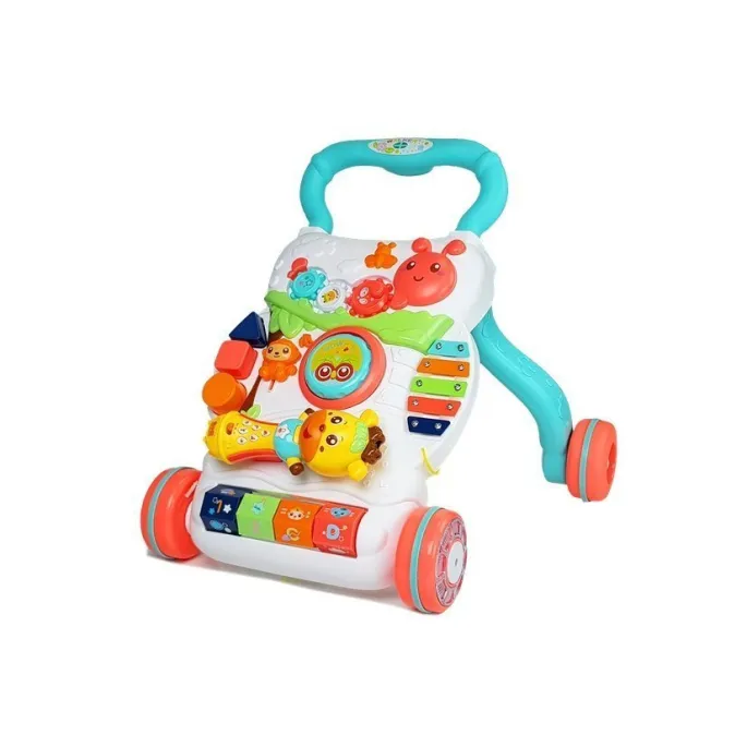 Zbliżenie na interaktywne funkcje mikrofonu w pchaczu niemowlęcym