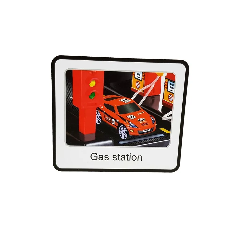 Interaktywna stacja paliw i myjnia w dziecięcym garażu na baterie