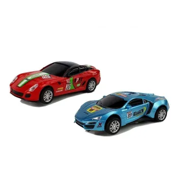 Widok pętli 360° oraz aut na realistycznym torze wyścigowym dla dzieci