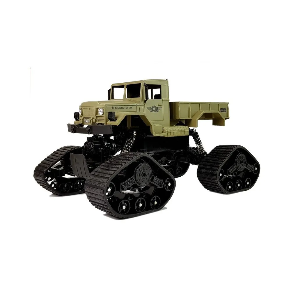 Samochód pickup zdalnie sterowany 4x4 podczas jazdy po trawie