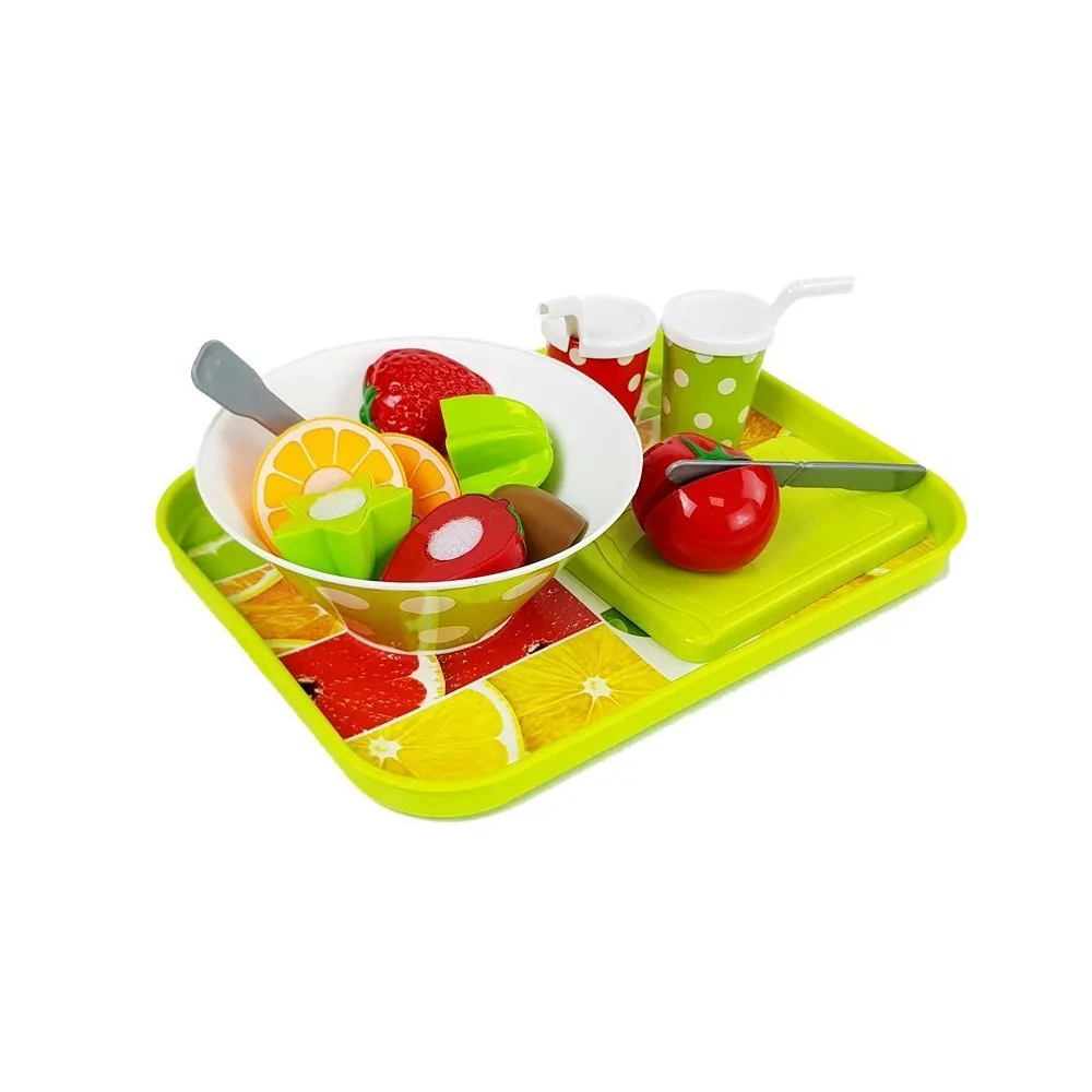 Kolorowa kuchnia zabawkowa z blenderem i zestawem warzyw i owoców