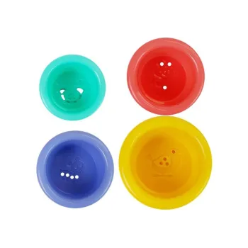 Różnokolorowe wiaderka z wizerunkami zwierzątek na kąpiel