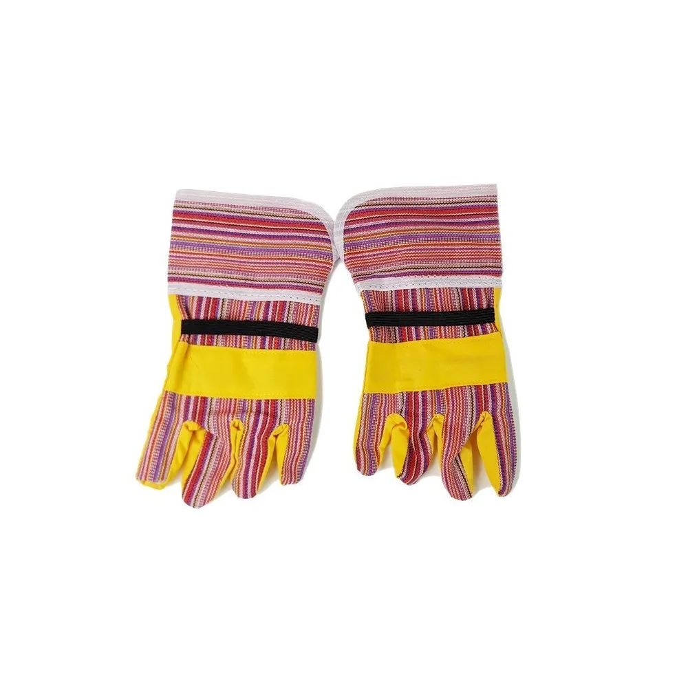 Zabawka piła na baterie wraz z kaskiem i rękawicami, rozwijająca kreatywność dzieci