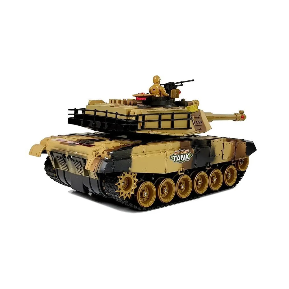 Zbliżenie na pilot do dużego czołgu zdalnie sterowanego 2.4 GHz