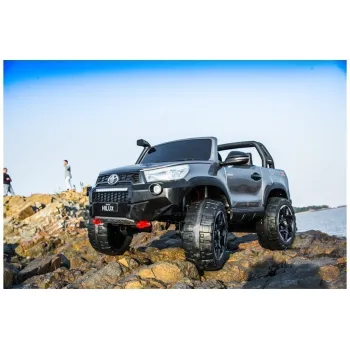 Auto na Akumulator Toyota Hilux Biały