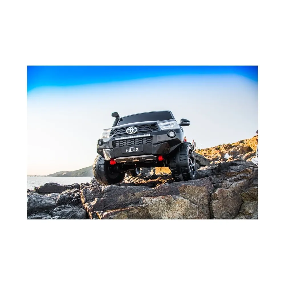 Auto na Akumulator Toyota Hilux Czarny Lakierowany