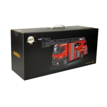 Zbliżenie na funkcję lania wody w modelu Huina 1561 podczas zabawy