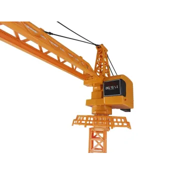 Zbliżenie na detale dźwigu RC 1:14, widoczne solidne wykonanie