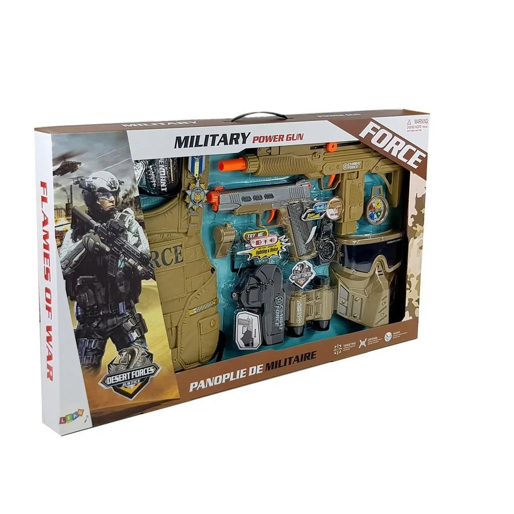 Zestaw wojskowy zapakowany w kartonowe pudełko gotowe na prezent