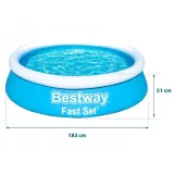 Montowanie basenu rozporowego Bestway 57392 w przydomowym ogrodzie