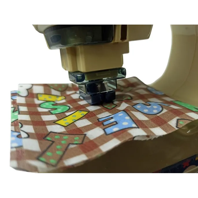 Bezpieczna dziecięca maszyna do szycia z miarką i podświetleniem