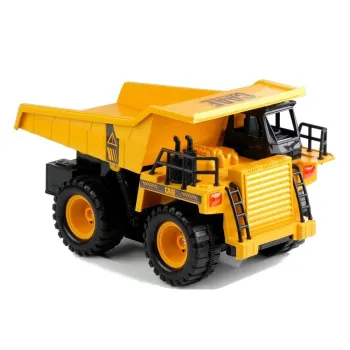 Realistyczna wywrotka RC podczas podnoszenia paki