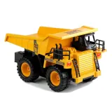 Realistyczna wywrotka RC podczas podnoszenia paki