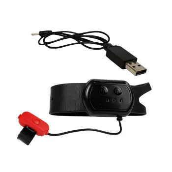 Wywrotka RC sterowana gestem prezentowana przez dziecko