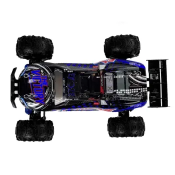 Zestaw: auto ENOZE 9302E, pilot, akumulator i akcesoria na jednym zdjęciu