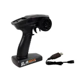 Dynamiczny buggy RC w ruchu z żółtą karoserią