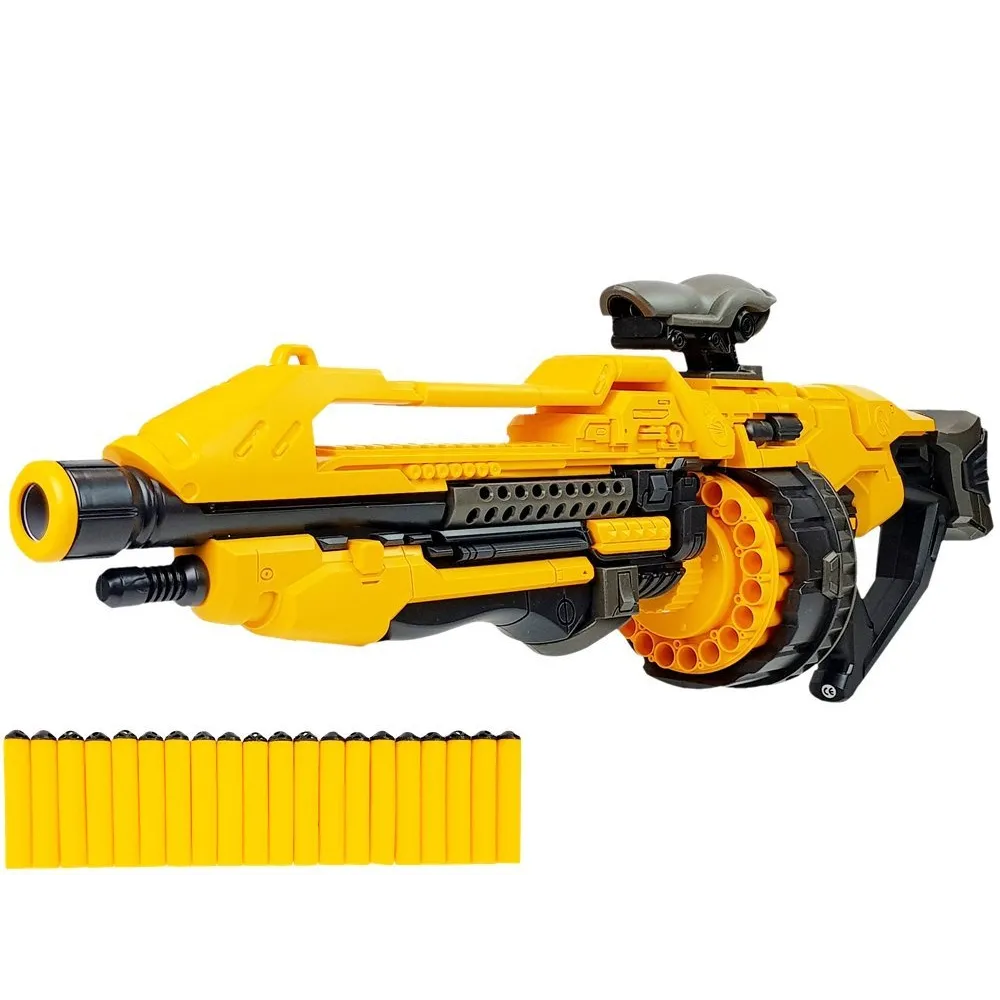 Zbliżenie na obrotowy magazynek pistoletu na piankowe naboje