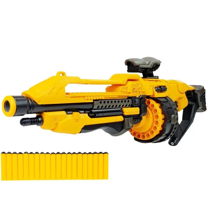 Zbliżenie na obrotowy magazynek pistoletu na piankowe naboje