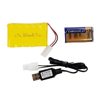 Dynamiczna motorówka R/C płynąca po powierzchni wody