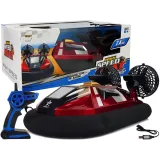 Zdalnie sterowany poduszkowiec RC w kolorze czerwono-czarnym podczas jazdy po wodzie