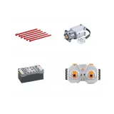 Dziecko budujące robota z klocków konstrukcyjnych CADA