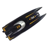 Detail łodzi zdalnie sterowanej – widok z boku na wytrzymałą obudowę