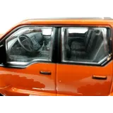 Elementy zestawu: Monster Truck, laweta i białe BMW na wspólnym zdjęciu