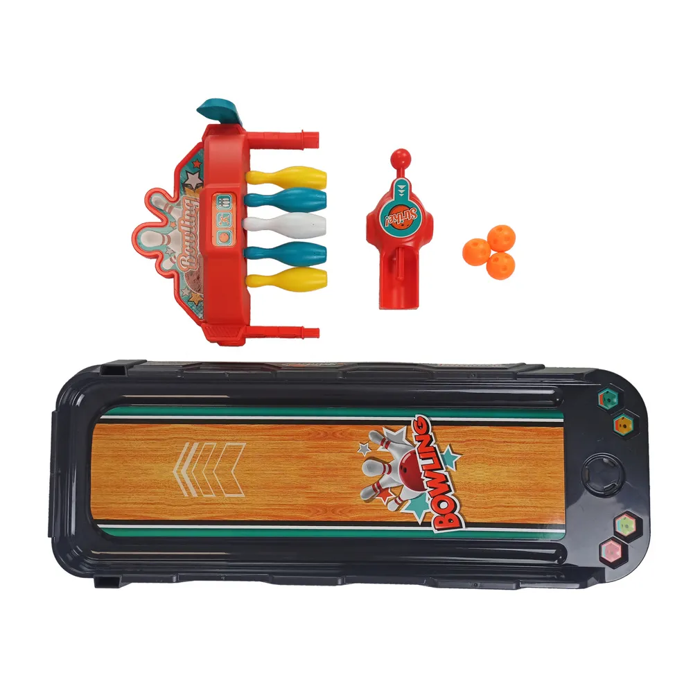 Rozgrywka mini kręgle – przewracanie kręgli wyrzutnią